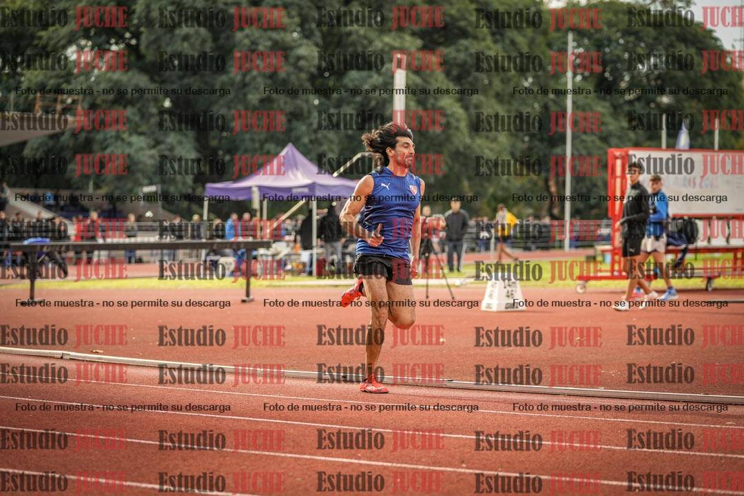 Fotos de los 400 m llanos de varones