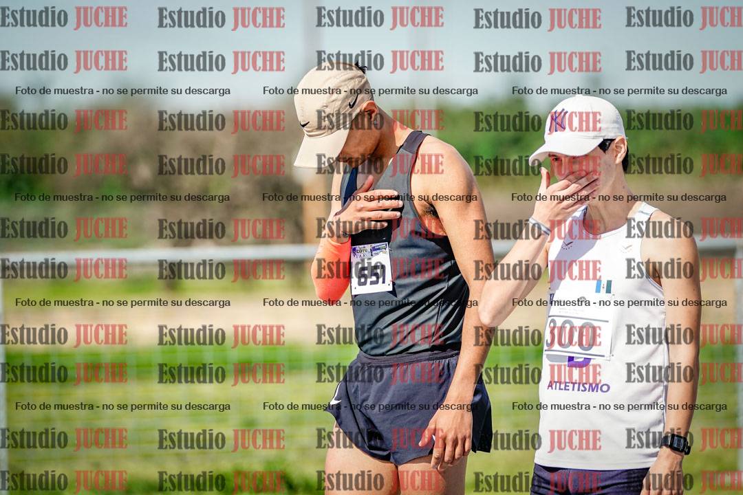 Fotos de los 3000 m llanos de varones