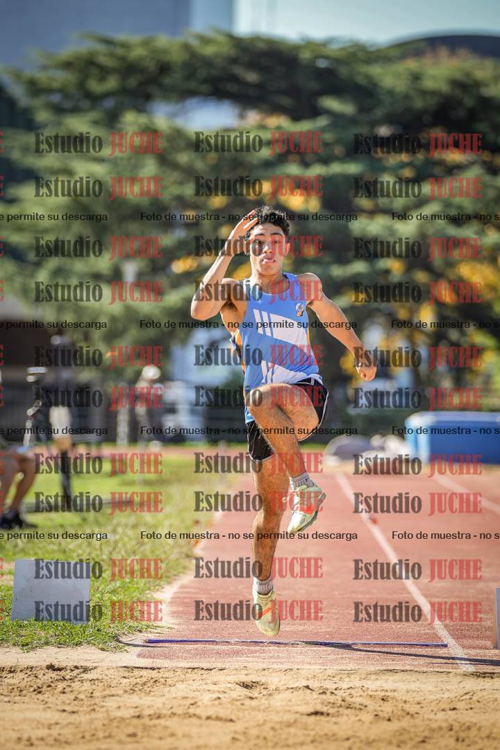 Fotos del salto en largo de varones - incluye U16