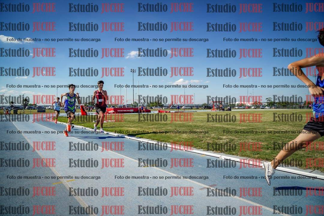 Fotos de los 600 m llanos de varones