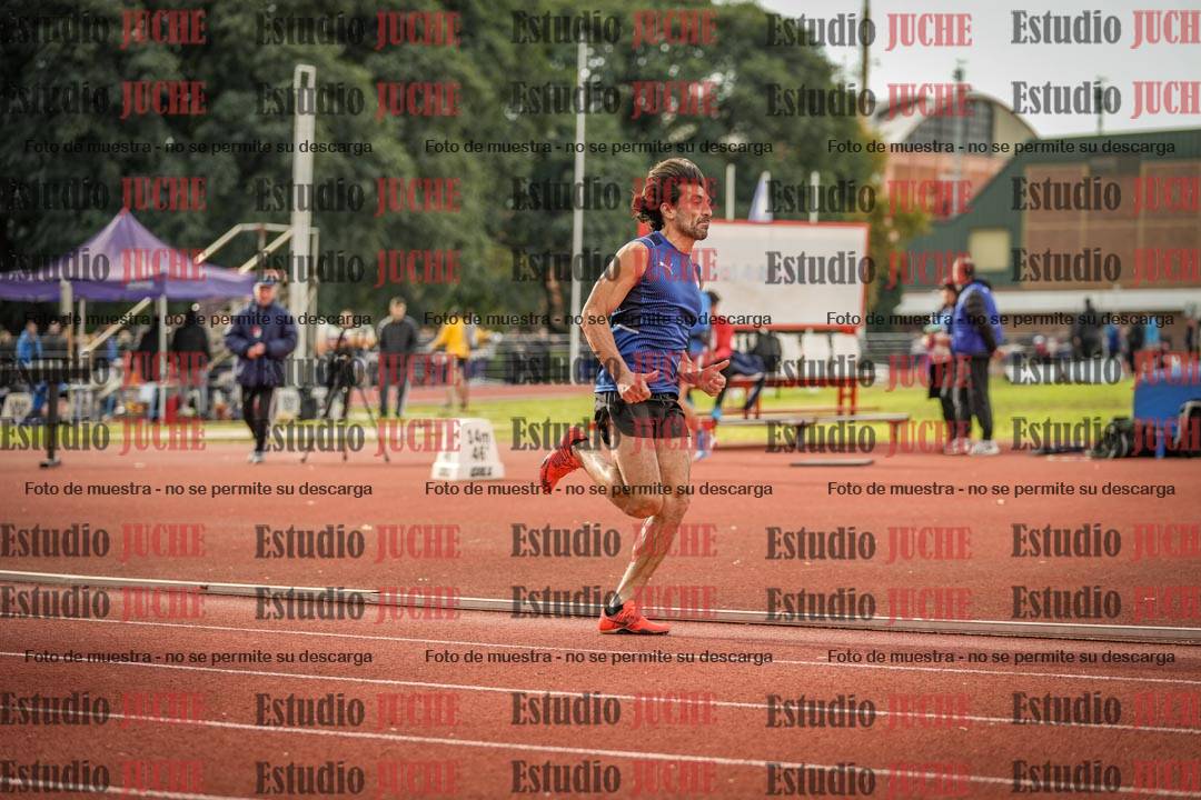 Fotos de los 400 m llanos de varones