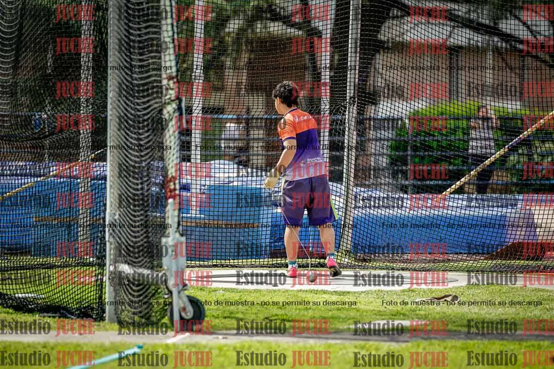 Fotos del lanzamiento de martillo de varones