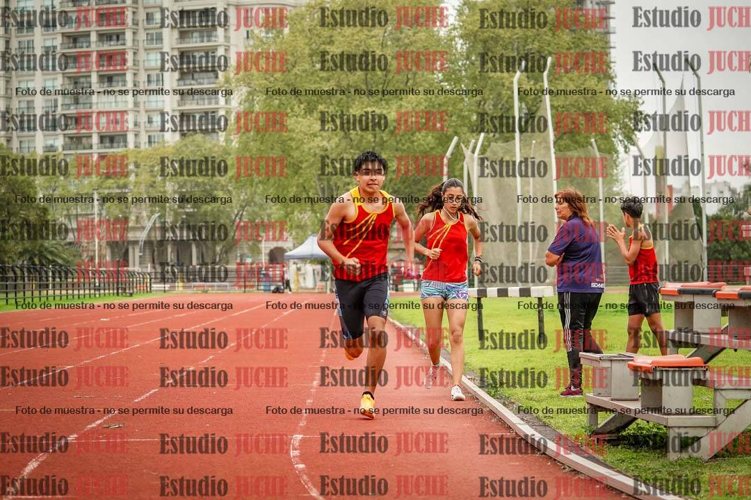 Fotos de las postas 8x200 m mixtas
