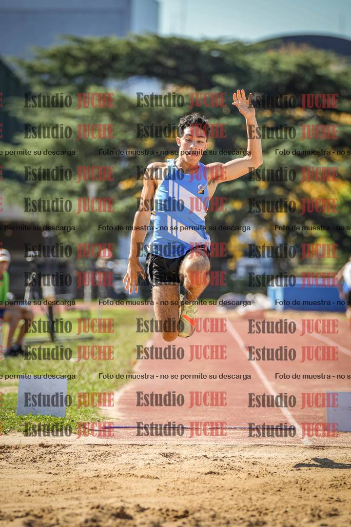 Fotos del salto en largo de varones - incluye U16
