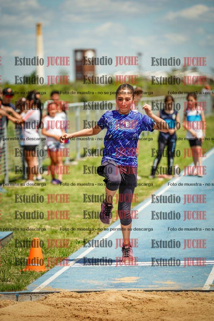 Fotos del salto en largo de mujeres - U12