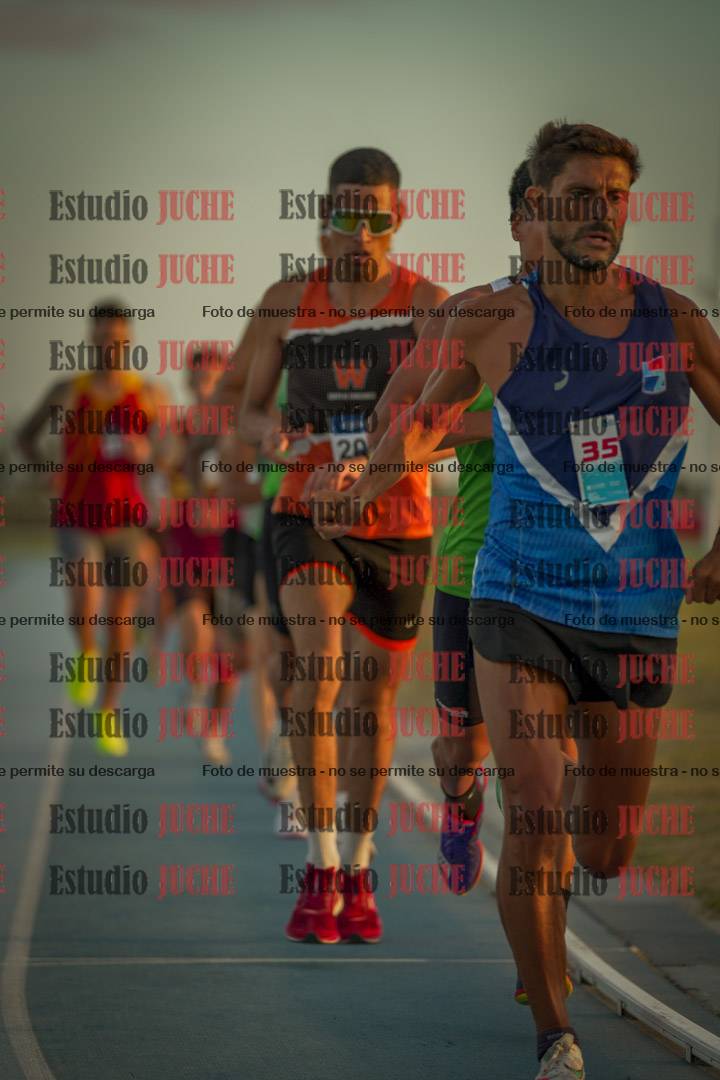 Fotos de los 3000 m llanos de varones