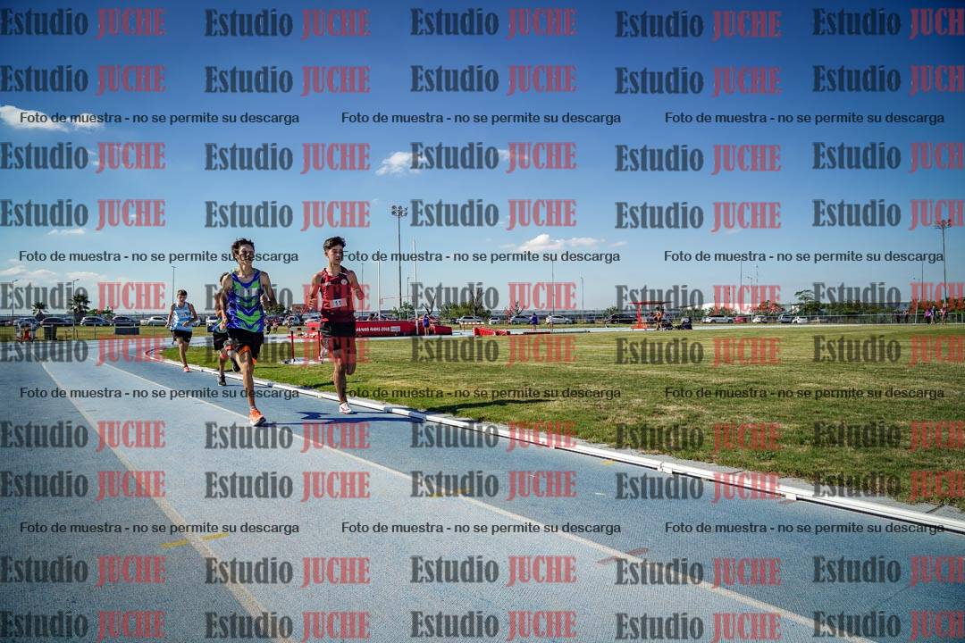 Fotos de los 600 m llanos de varones