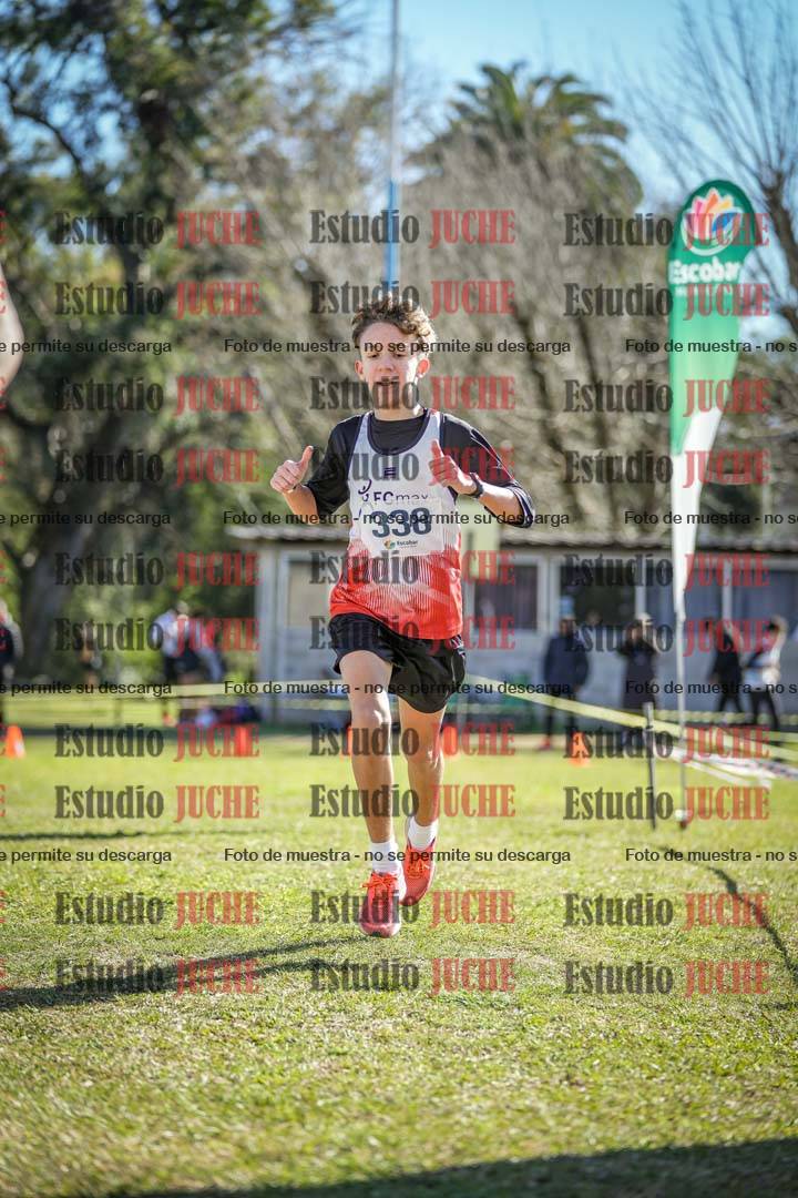 Fotos de la llegada del cross de 1500 m