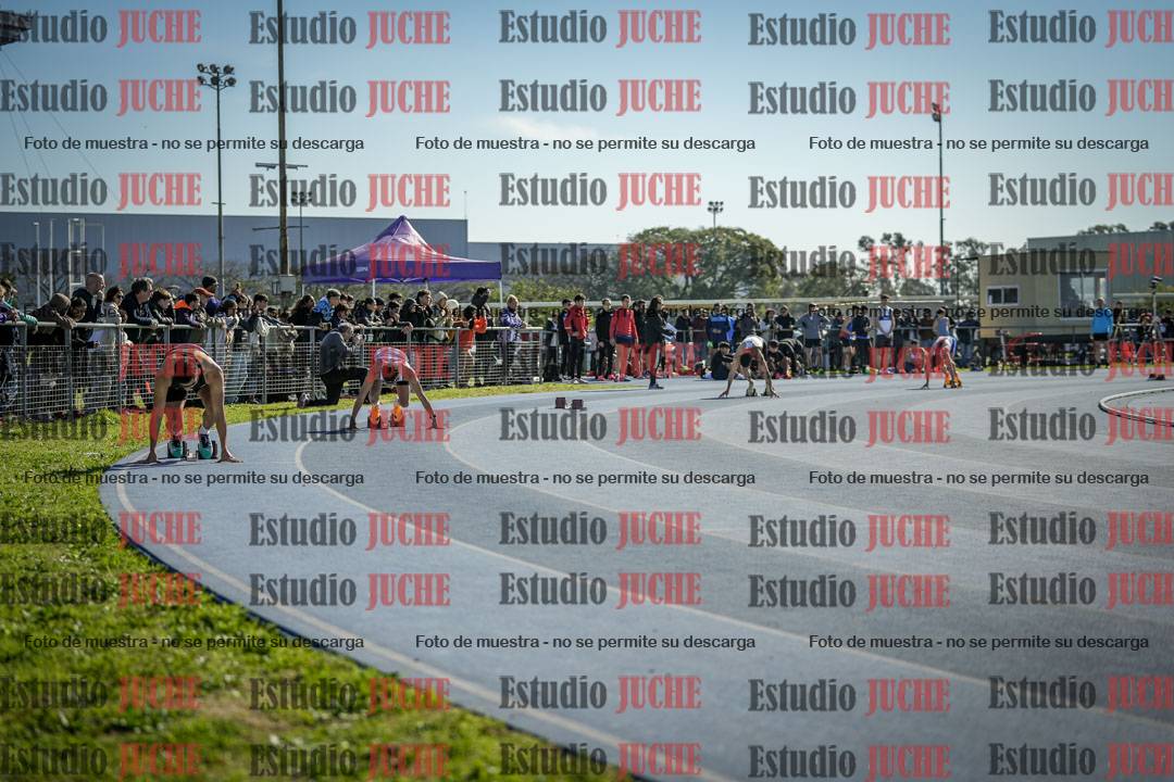 Fotos de los 400 m llanos de varones