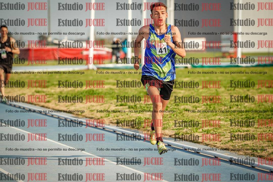 Fotos de los 3000 m llanos de varones