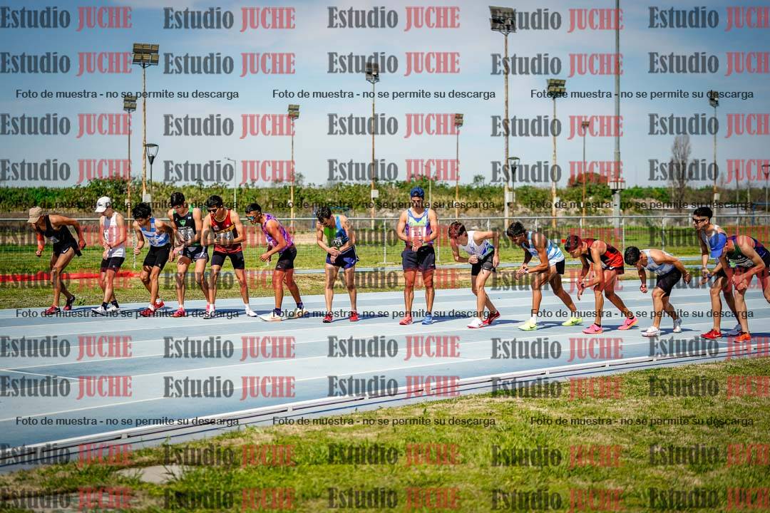 Fotos de los 3000 m llanos de varones