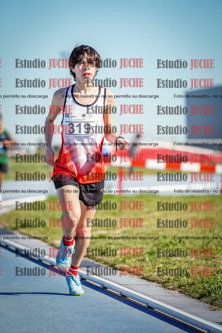 Fotos de los 2000 m llanos de varones