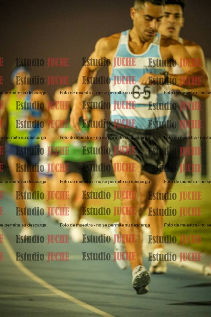 Fotos de los 3000 m llanos de varones