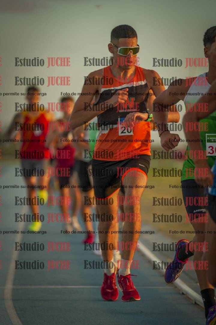 Fotos de los 3000 m llanos de varones
