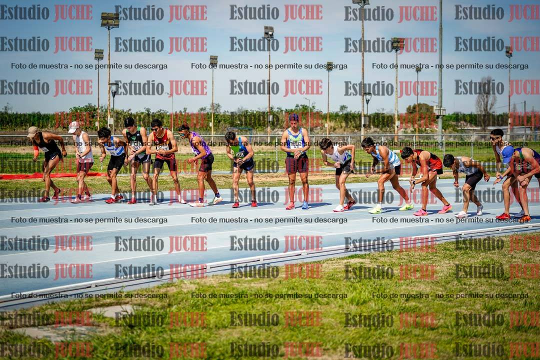Fotos de los 3000 m llanos de varones