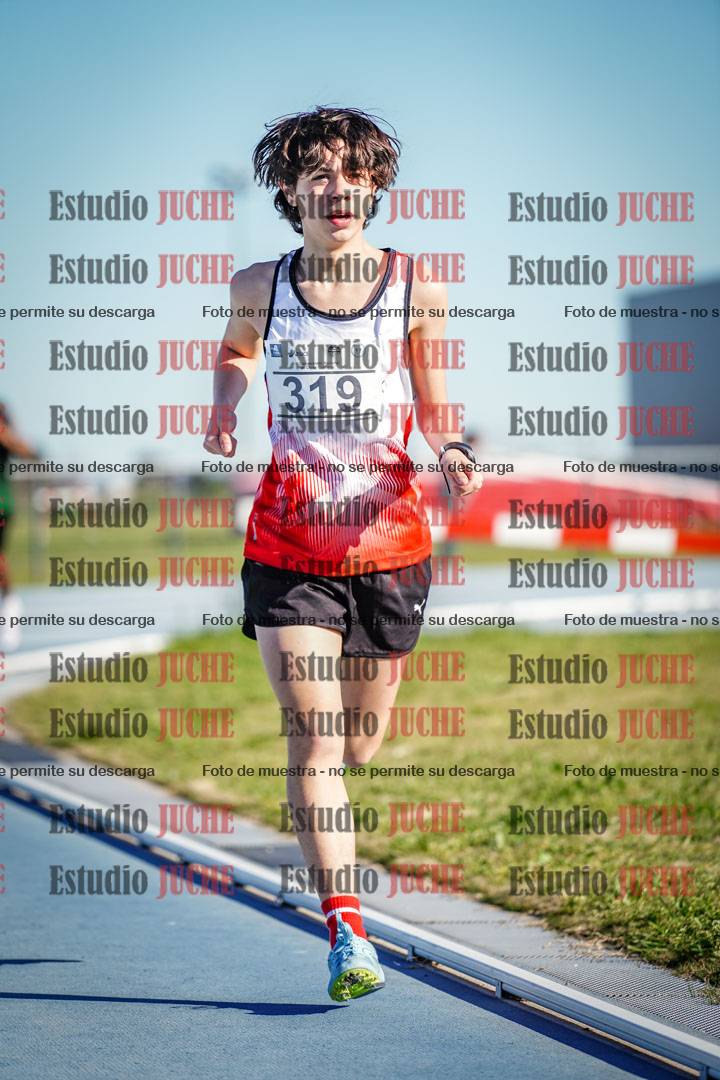 Fotos de los 2000 m llanos de varones