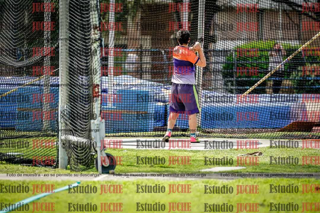 Fotos del lanzamiento de martillo de varones