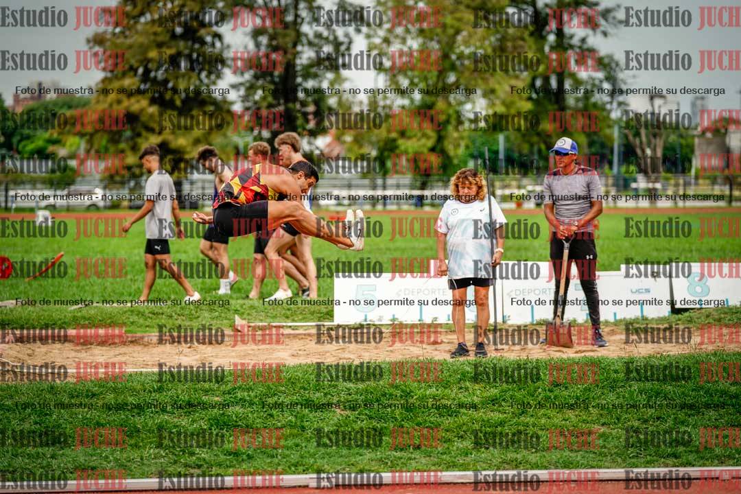 Fotos del salto en largo de varones - decatlón 2