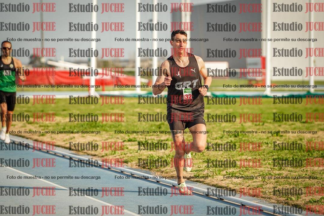 Fotos de los 3000 m llanos de varones
