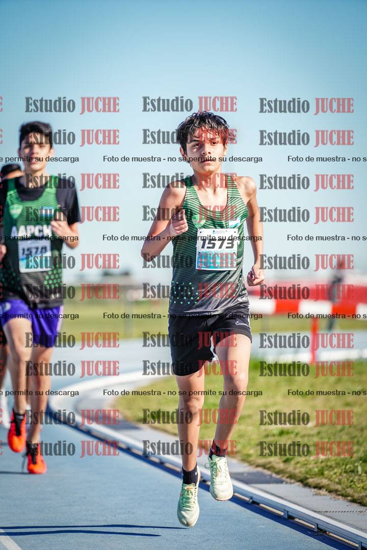 Fotos de los 2000 m llanos de varones