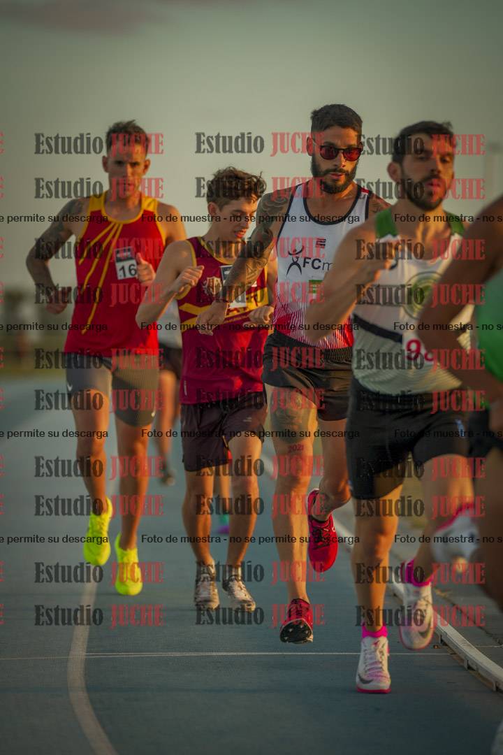 Fotos de los 3000 m llanos de varones