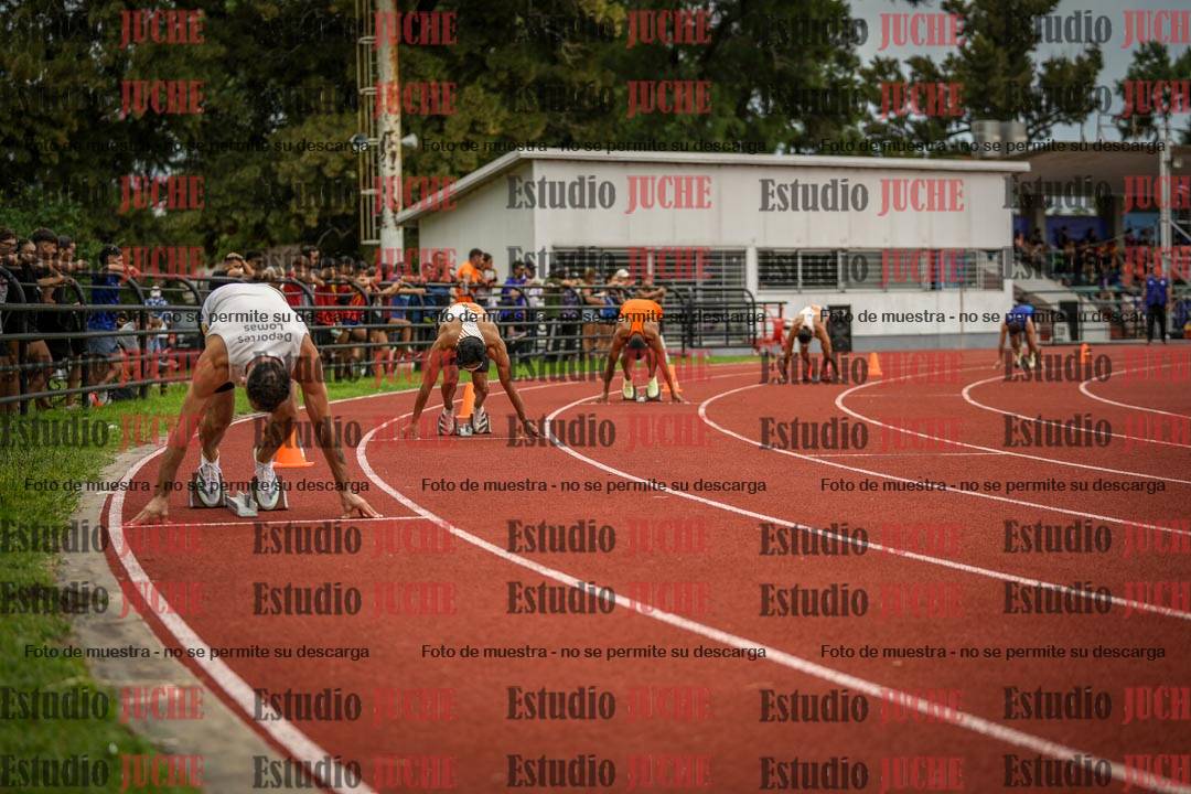 Fotos de los 400 m llanos de varones