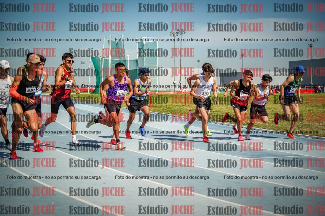 Fotos de los 3000 m llanos de varones