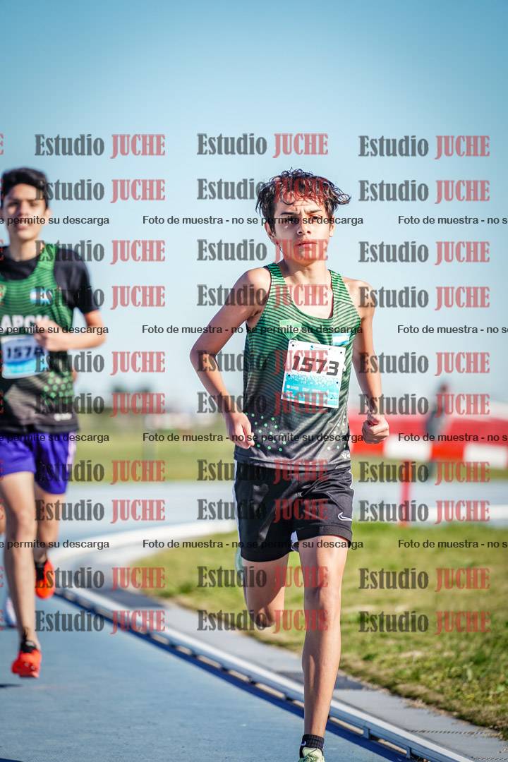 Fotos de los 2000 m llanos de varones