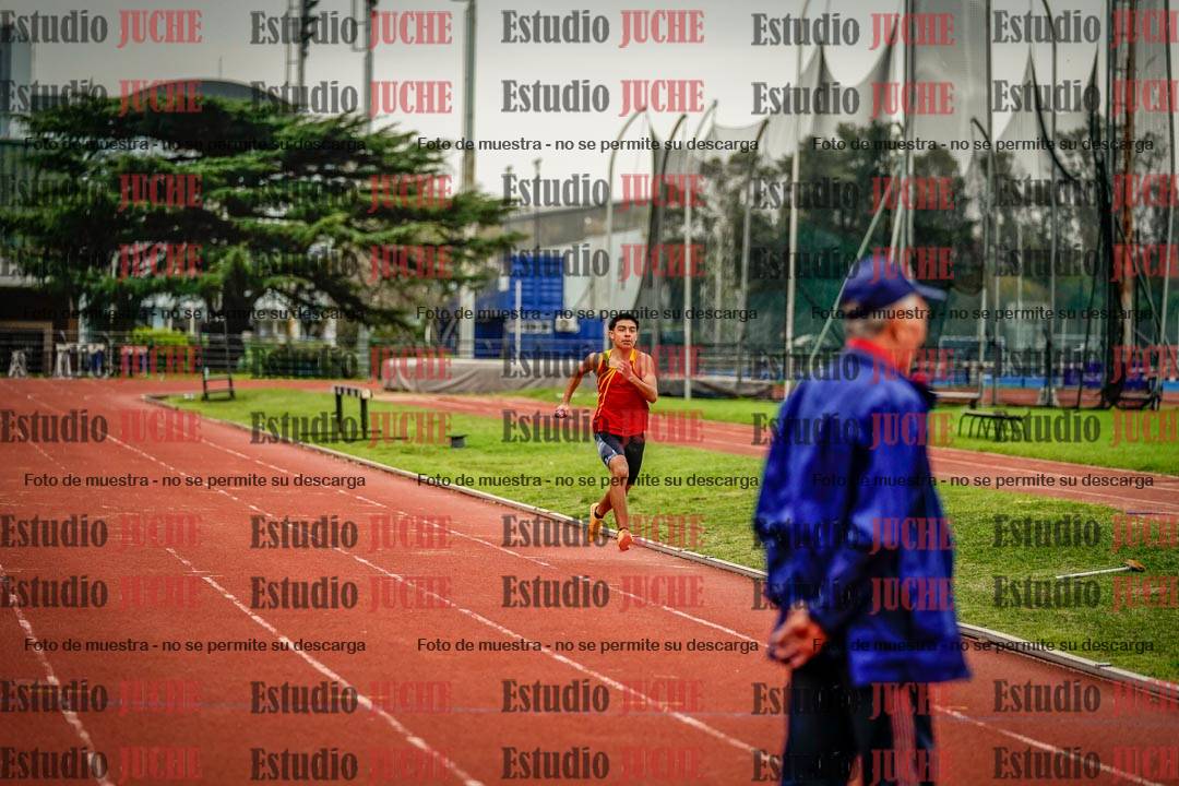 Fotos de las postas 8x200 m mixtas