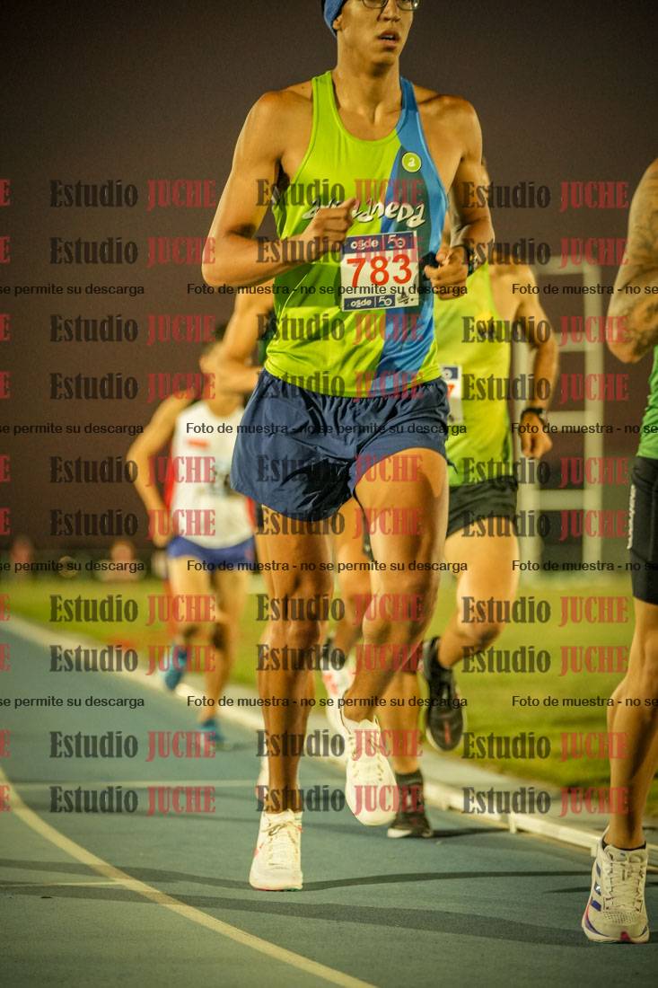 Fotos de los 3000 m llanos de varones