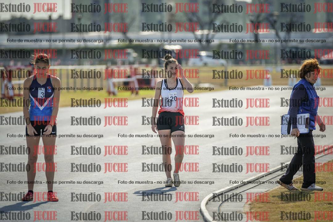 Fotos de los 800 m llanos de mujeres - combinadas 7