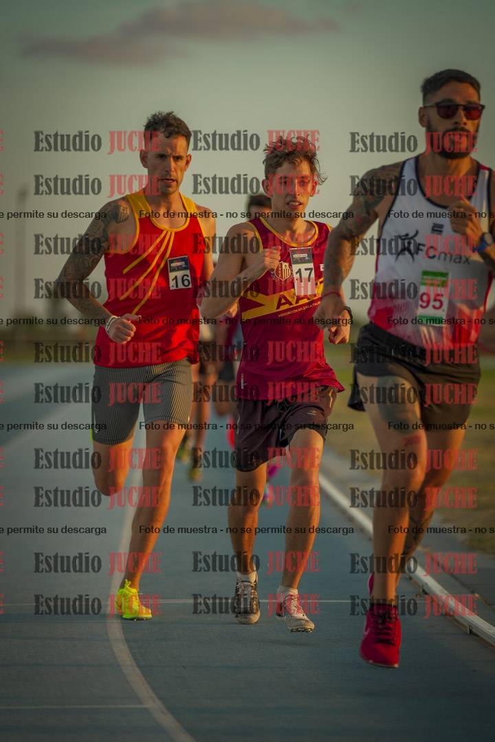 Fotos de los 3000 m llanos de varones