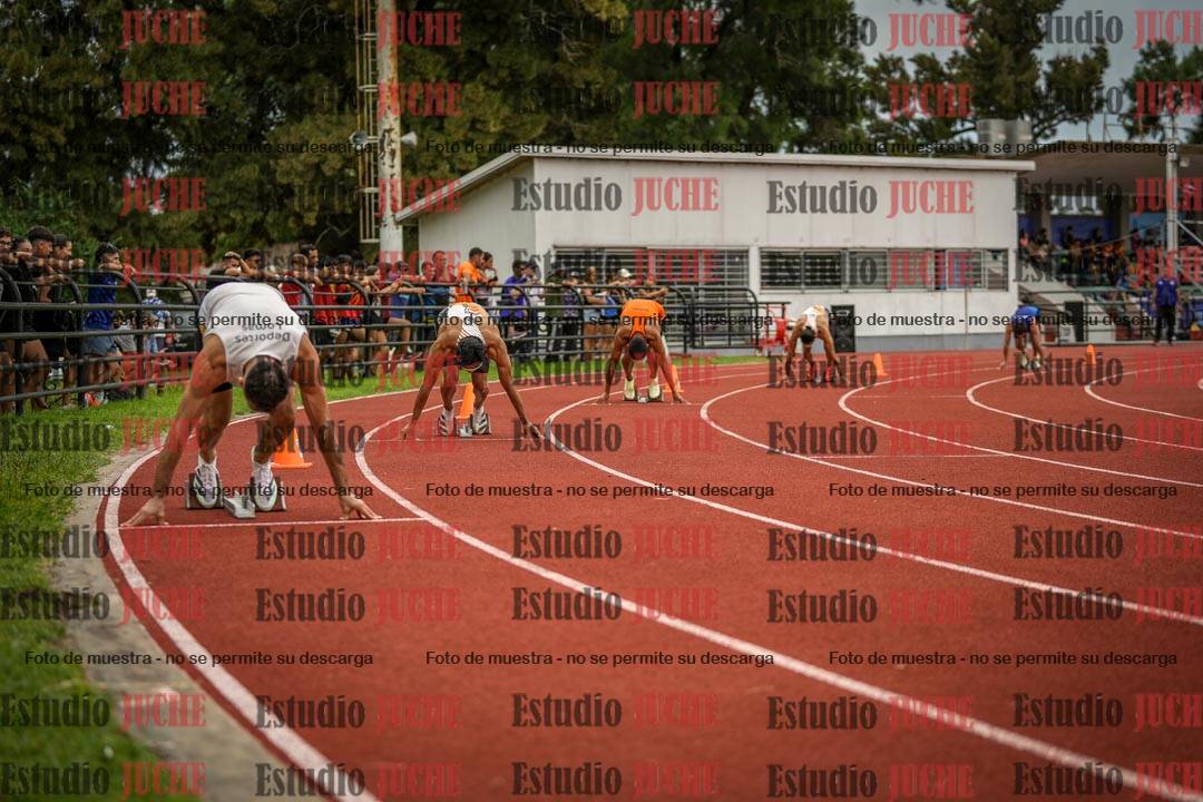 Fotos de los 400 m llanos de varones