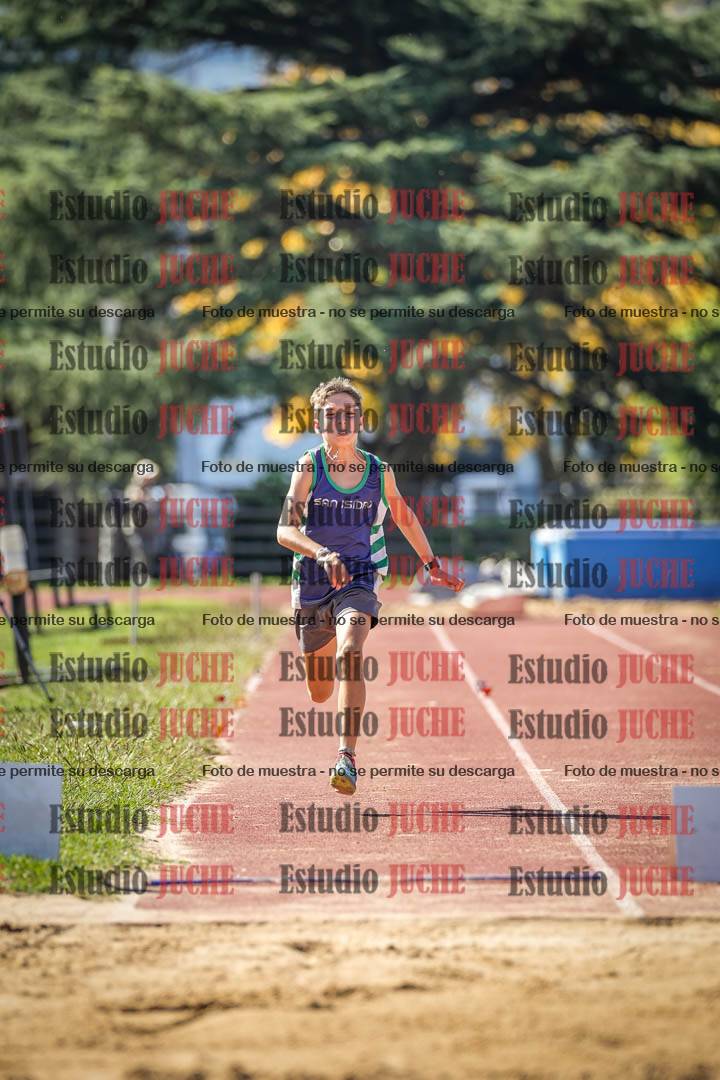 Fotos del salto en largo de varones - incluye U16
