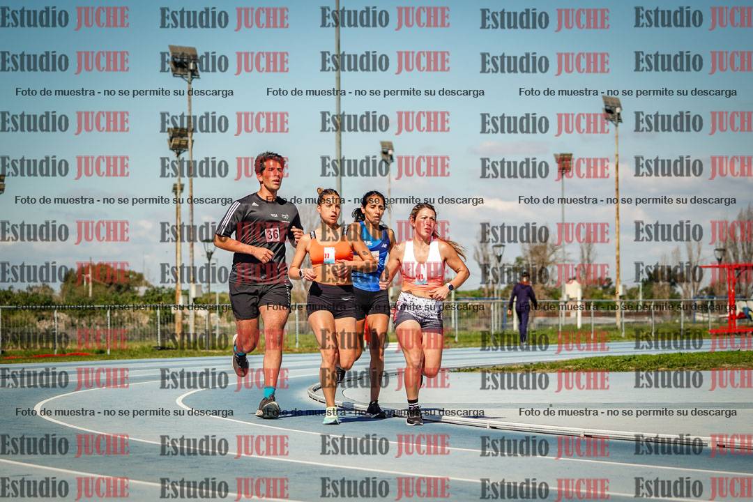 Fotos de los 5000 m llanos de mujeres y varones