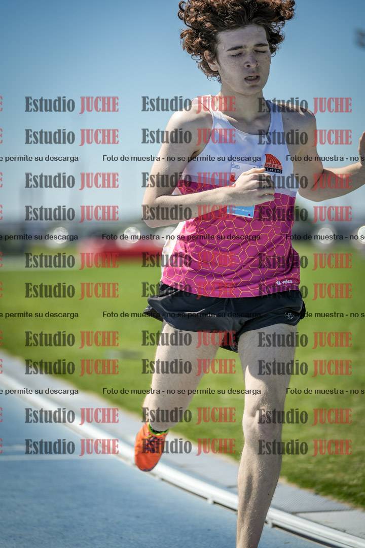 Fotos de los 800 m llanos de varones