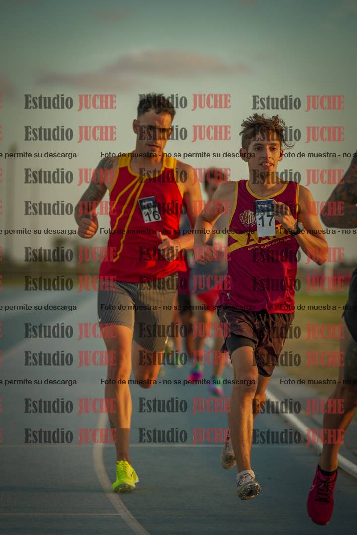 Fotos de los 3000 m llanos de varones