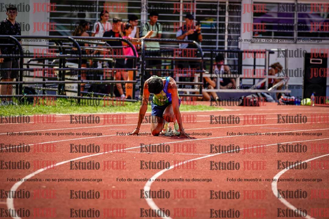 Fotos de los 400 m llanos de varones
