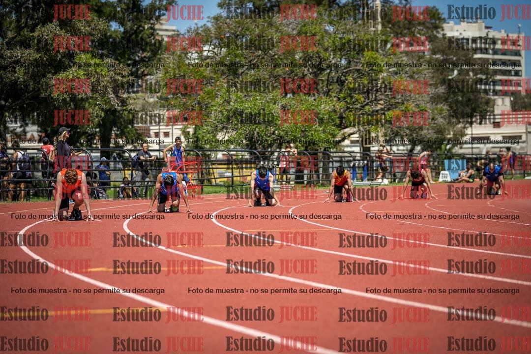 Fotos de los 200 m llanos de varones