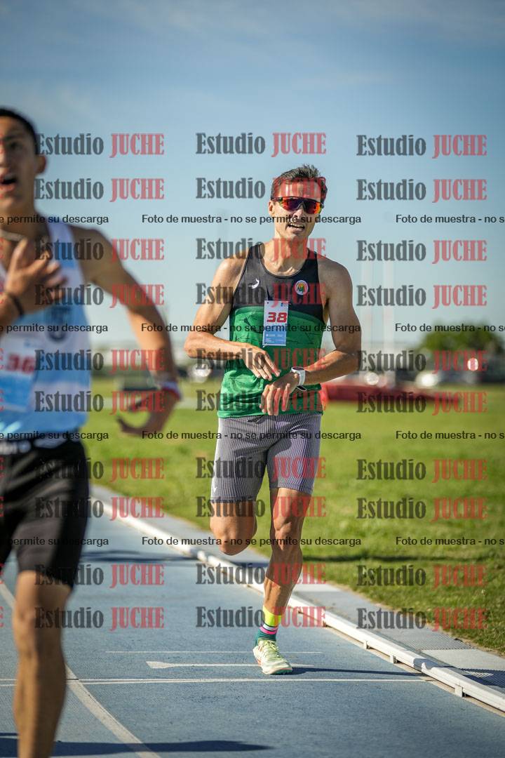 Fotos de los 1500 m llanos de varones