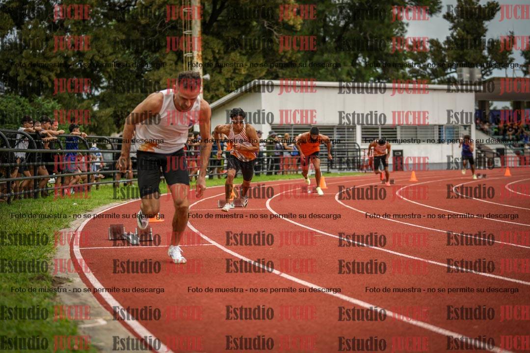 Fotos de los 400 m llanos de varones