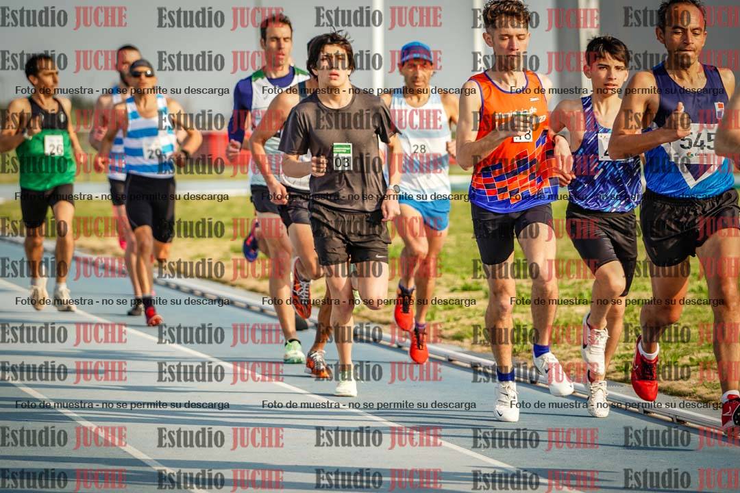 Fotos de los 3000 m llanos de varones