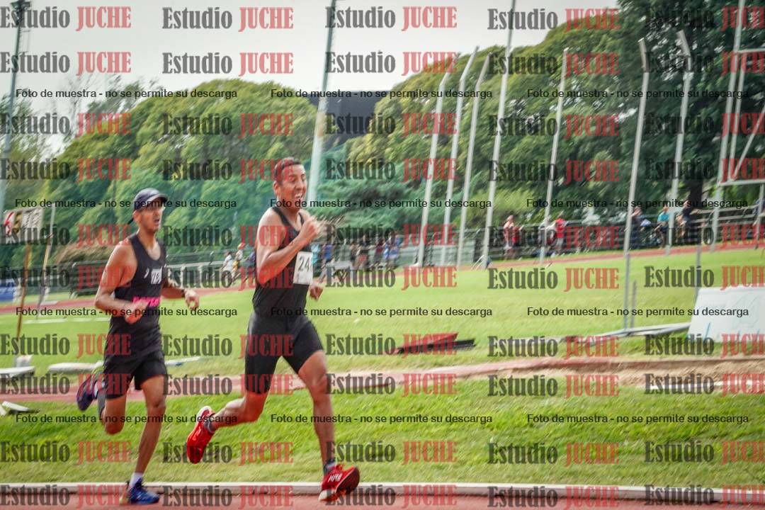 Fotos de los 3000 m llanos de varones