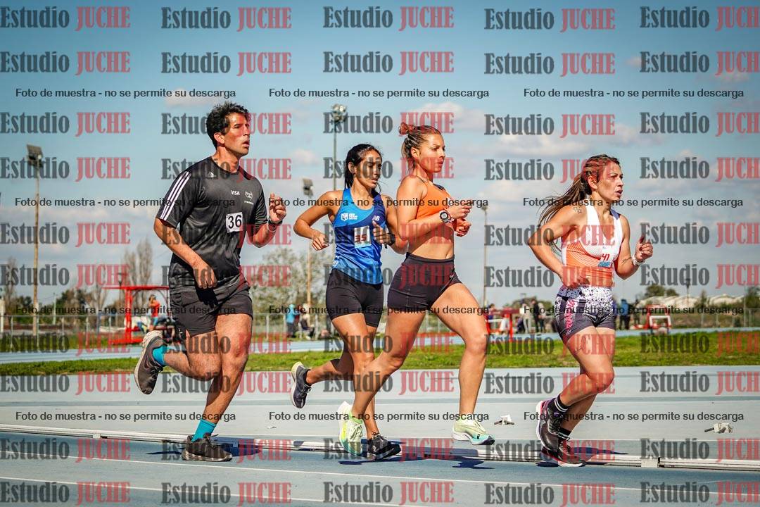 Fotos de los 5000 m llanos de mujeres y varones
