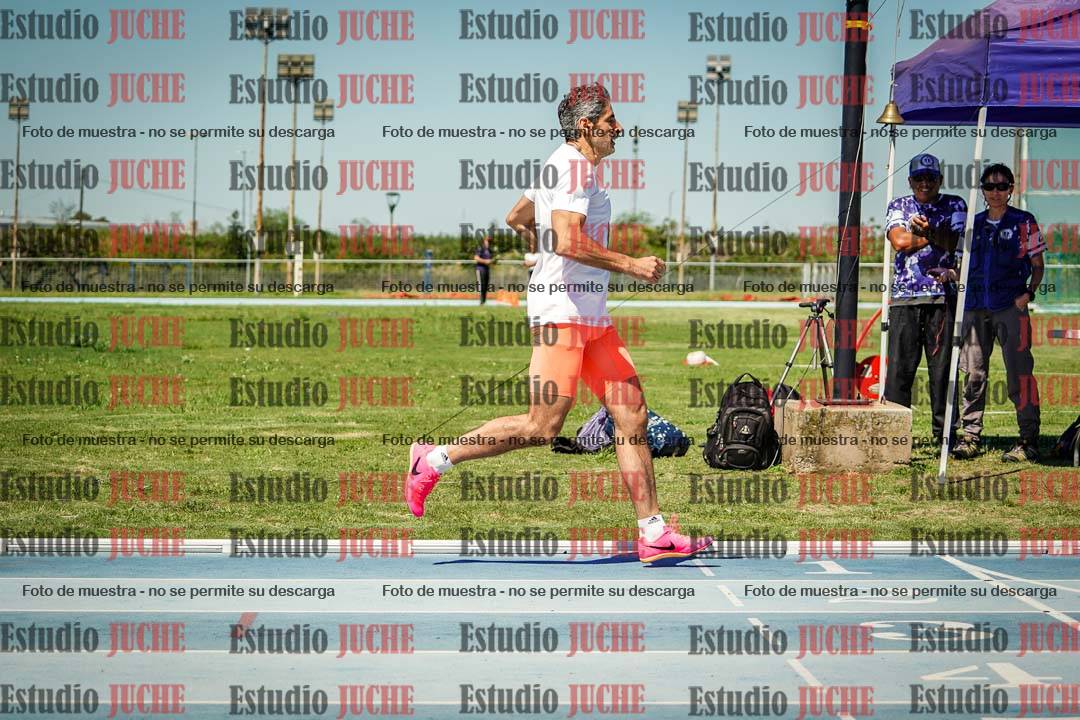 Fotos de los 800 m llanos de varones