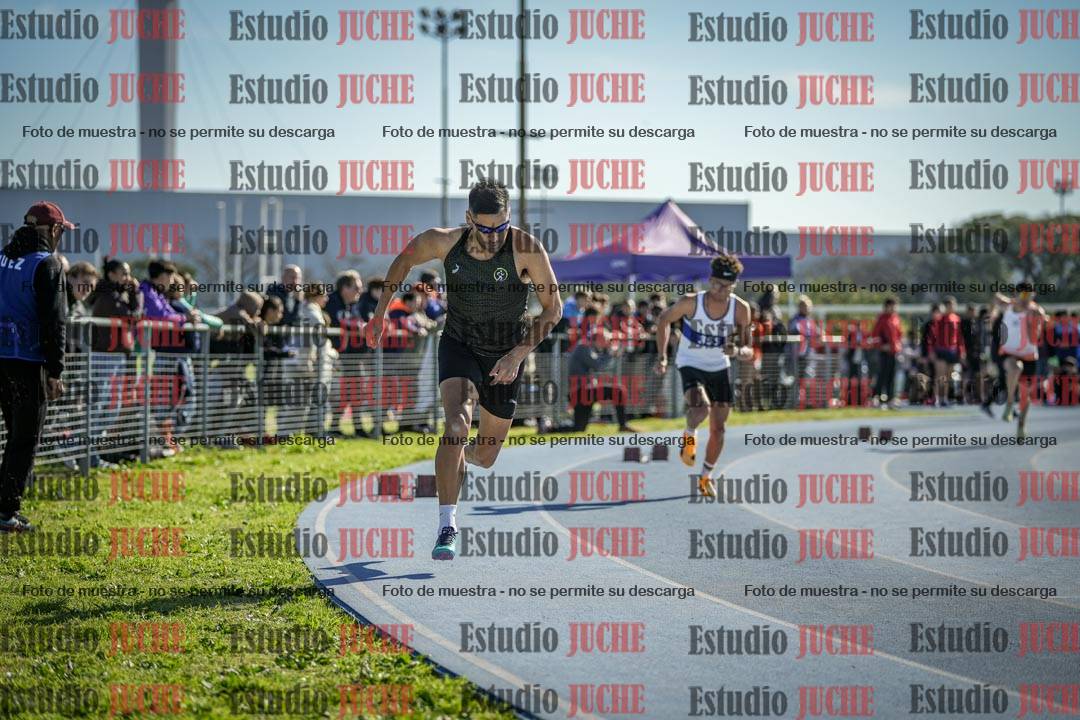 Fotos de los 400 m llanos de varones