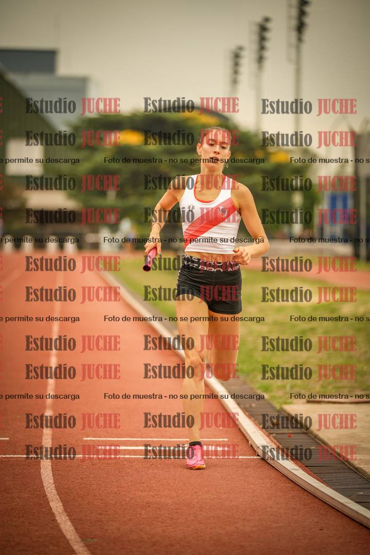 Fotos de las Postas 4x400 m de mujeres