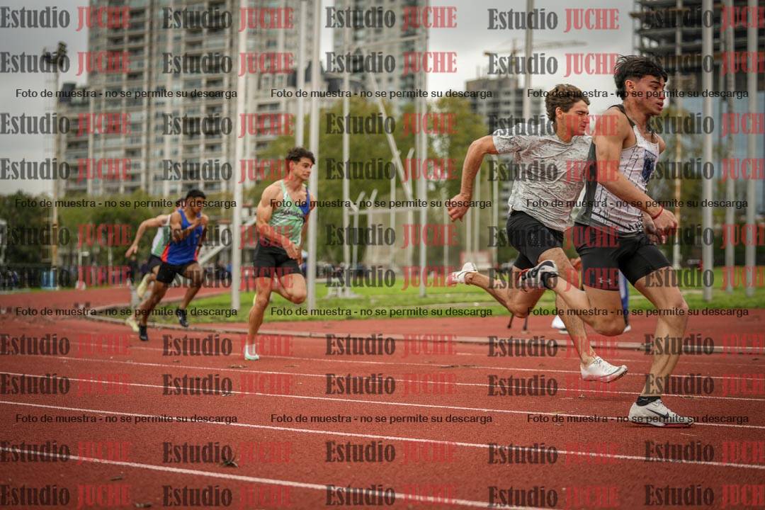 Fotos de los 200 m llanos de varones