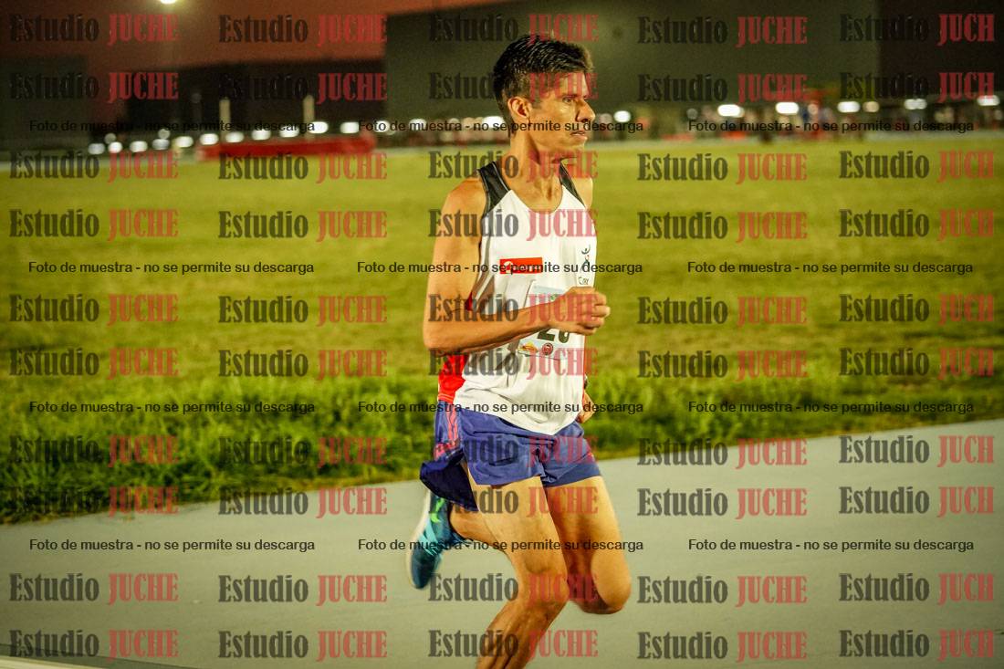 Fotos de los 3000 m llanos de varones