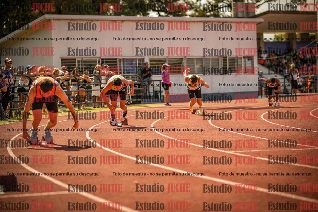 Fotos de los 400 m llanos de varones